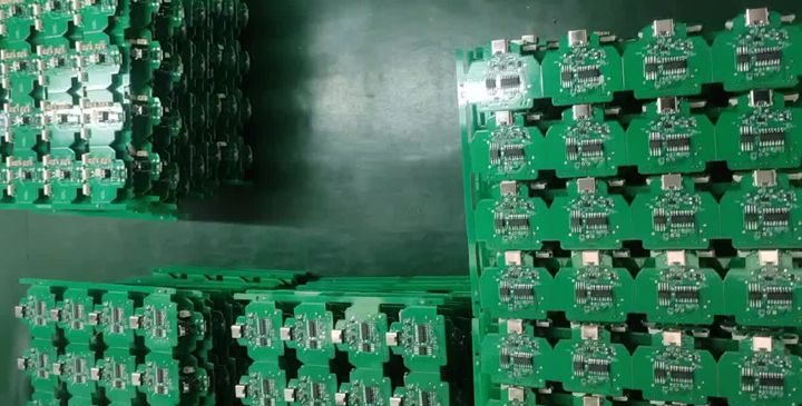 PCBPCBASMT和(hé)DIP- (1).jpg